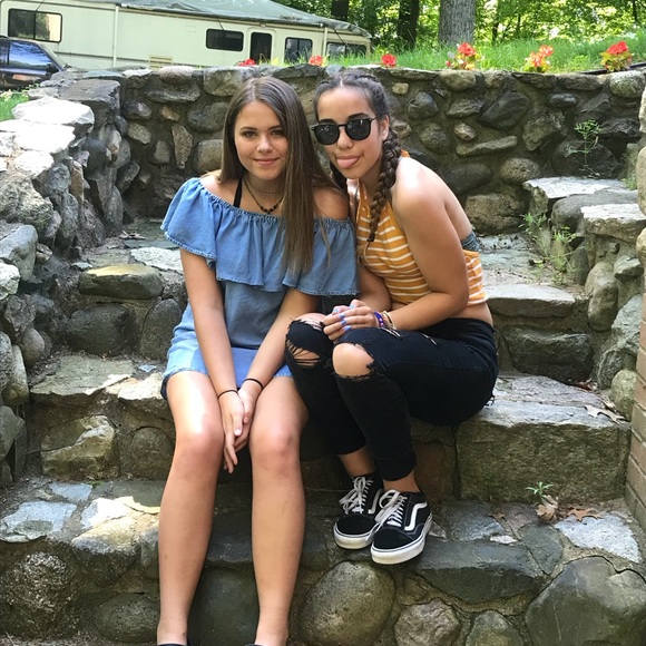 Meet your Posher, Mckenna - Picture 1 of 1